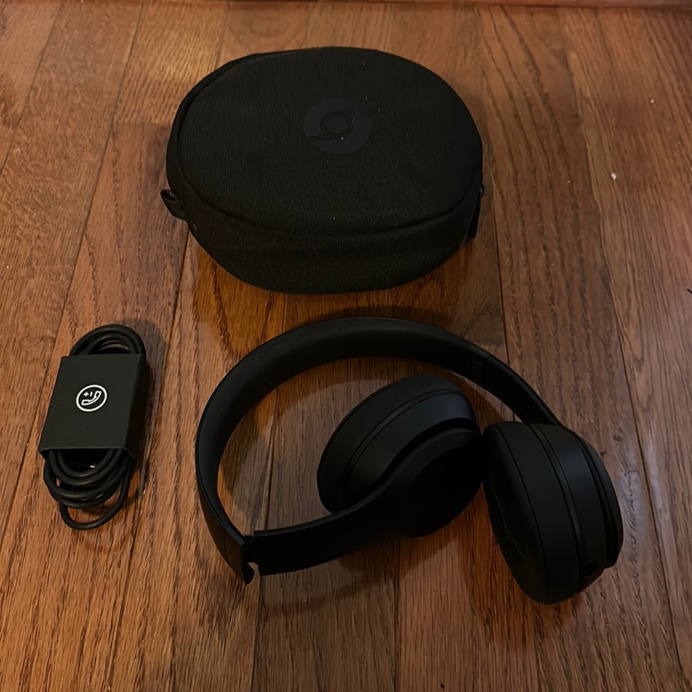 Wireless Beats New solo 3